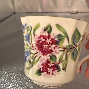Vintage Bone China tea Cup with a Floral Pattern and Gold Accents